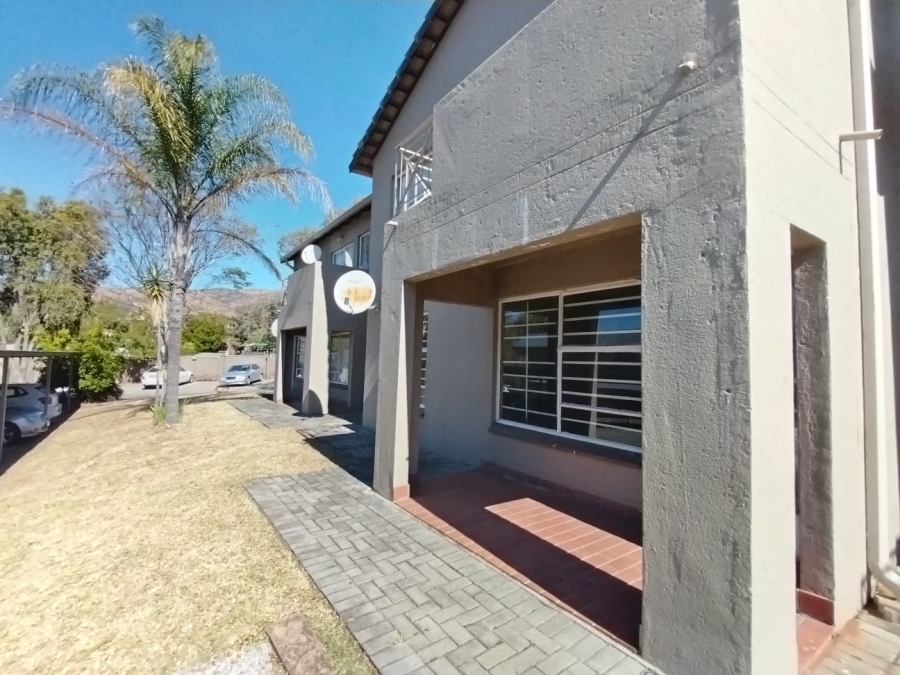 3 Bedroom Property for Sale in Geelhoutpark North West
